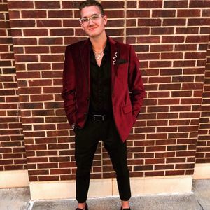 Meet your Posher, Elijah